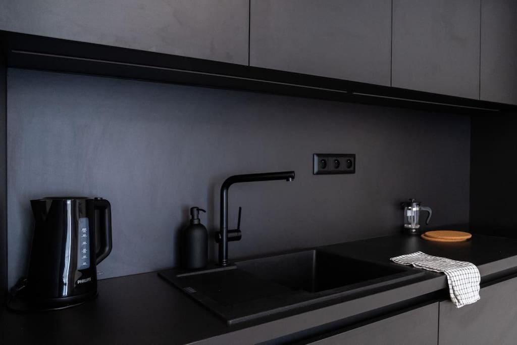 Parkside Harmony Apartment - Brno Eksteriør billede