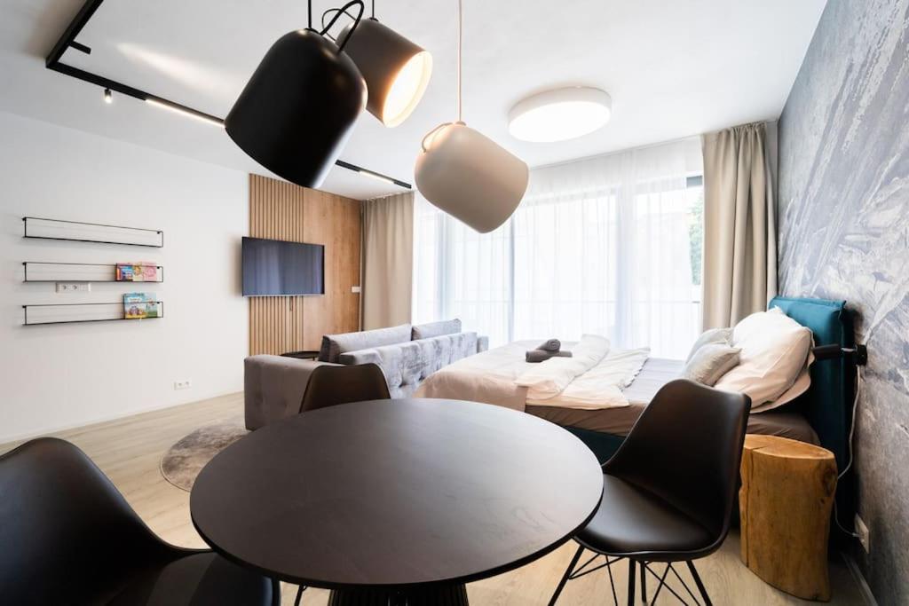 Parkside Harmony Apartment - Brno Eksteriør billede